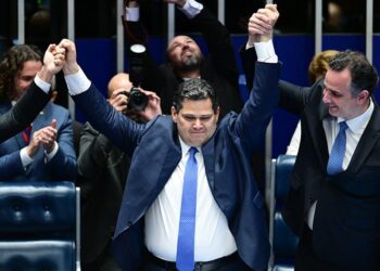 Davi Alcolumbre é o novo presidente do Senado