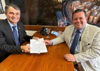 Vídeo: Olimpio pede a Romero emendas para construção do hospital público veterinário em Campina Grande