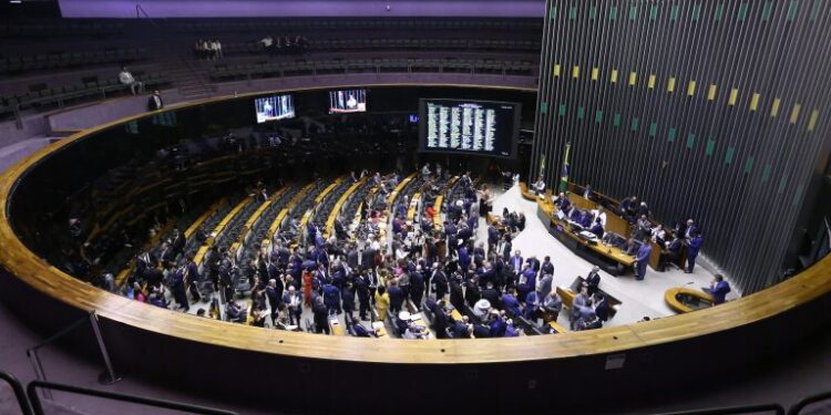 Câmara pode votar na próxima semana projeto que cria a Estratégia Nacional de Saúde