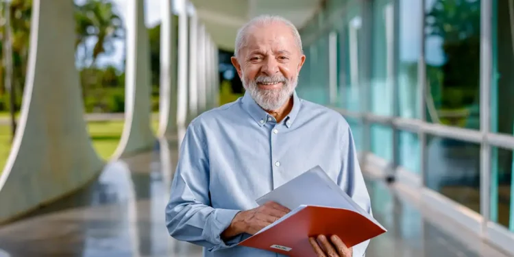 Lula diz que não vai fazer GLO nos estados e defende PEC da Segurança