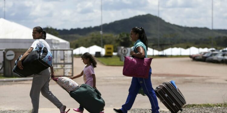 Dados revelam que o Brasil recebeu mais de 190 mil migrantes em 2024