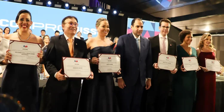 Posse festiva reúne centenas de advogados na nova sede da OAB-PB em João Pessoa