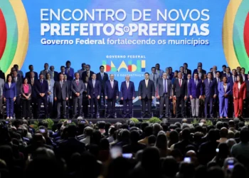 Lula diz que prefeituras são alicerce para que a União dê certo
