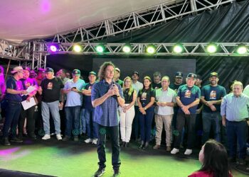 Veneziano participa de eventos em Sumé e Monteiro e destaca articulação com Ministério para beneficiar produtores de leite de cabra