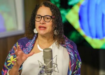 Ministra de Lula participa de agenda em CG e aposta na manutenção da federação PT/PV/PCdoB