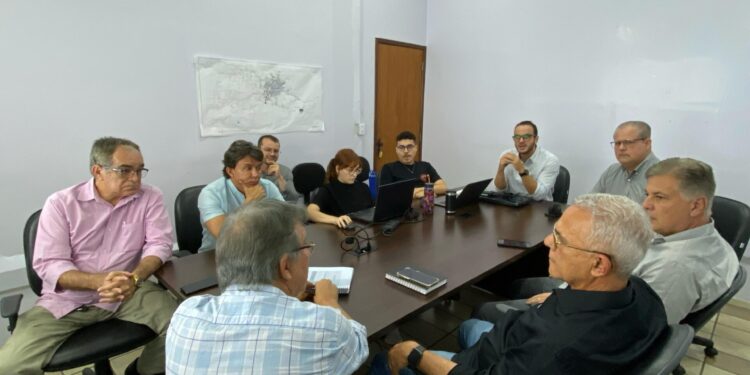 PMCG e Sinduscon se reúnem para analisar diretrizes da construção civil a partir do Novo Plano Diretor