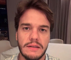 Vídeo: Prefeito Bruno presta solidariedade a família de Danielle Morais