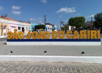 Aumento vertiginoso de pagamentos a fornecedor levanta suspeitas de favorecimento político em São João do Cariri