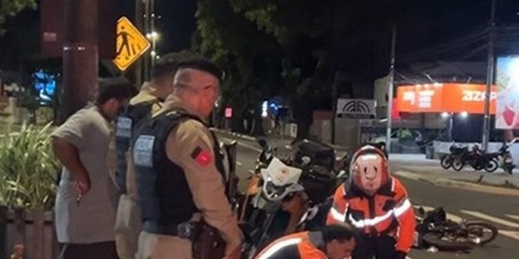 Mulher morre em acidente de moto na Avenida Epitácio Pessoa, em João Pessoa