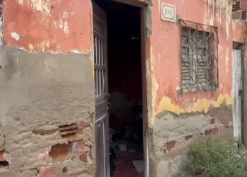 Homem é encontrado morto a facadas dentro de casa no bairro de José Pinheiro, em CG