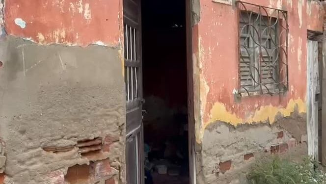 Homem é encontrado morto a facadas dentro de casa no bairro de José Pinheiro, em CG