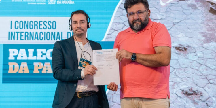 Governo da PB firma parceria com Museu de Ciências da Itália para impulsionar pesquisa e inovação no Sertão