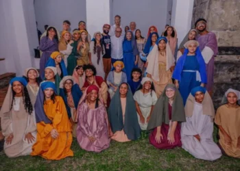Prefeito Cícero destaca fé, talento local e emoção na estreia da Paixão de Cristo em JP