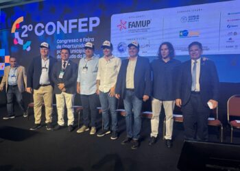 Ao participar de evento da Famup para Municípios da Paraíba, Veneziano reafirma compromissos com a pauta municipalista
