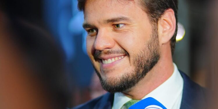 100 DIAS DE GOVERNO: Campina se destaca na geração de empregos e fatores como baixo custo e qualidade de vida