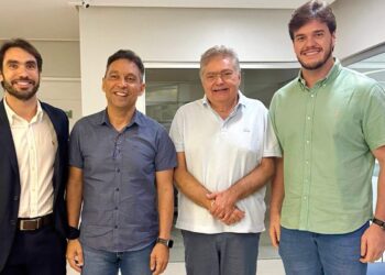 Bruno e Dalton sentam à mesa para garantir atendimentos no Help em Campina:  “Excelente encontro”