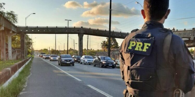 Obras do sistema Transparaíba interditam hoje trecho da BR-412 em Monteiro