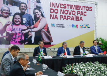 Governador se reúne com ministros Rui Costa e Waldez Góes; PAC investirá R$ 23 bi no estado