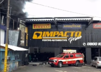 Incêndio atinge centro automotivo em JP e assusta moradores na região central