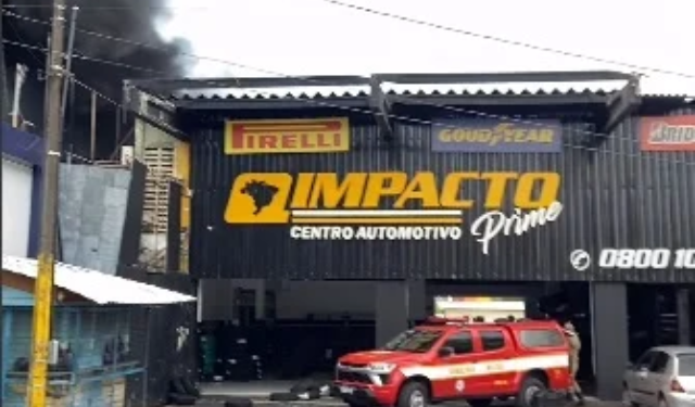 Incêndio atinge centro automotivo em JP e assusta moradores na região central