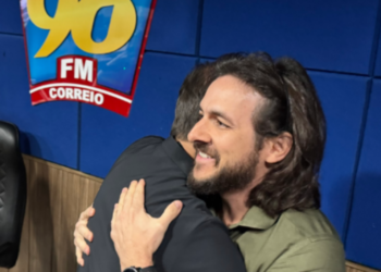 Reencontro de Pedro e Mersinho na Rádio Correio tem clima amistoso