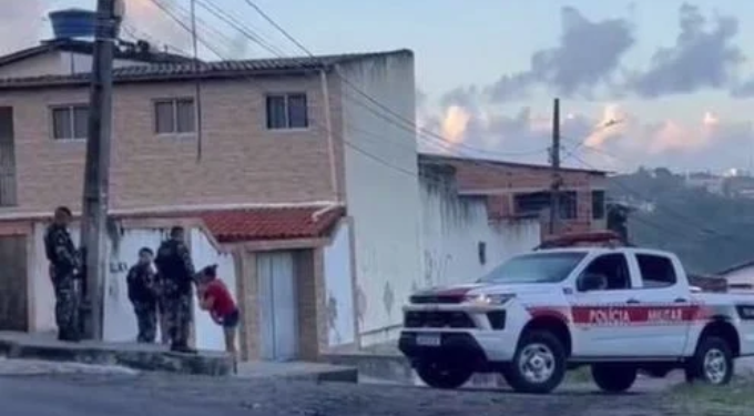 PC realiza “Operação Devaste” para debelar crime entre os bairros de Jaguaribe e Rangel