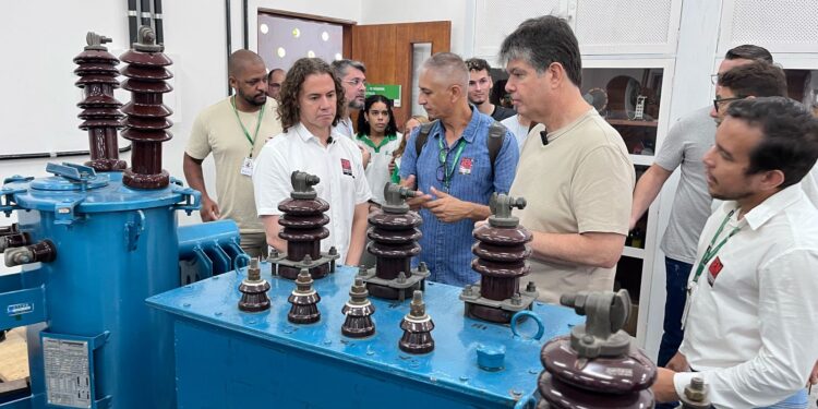 Ao lado de Ruy Carneiro, Veneziano constata necessidades no IFPB de João Pessoa e garante recursos