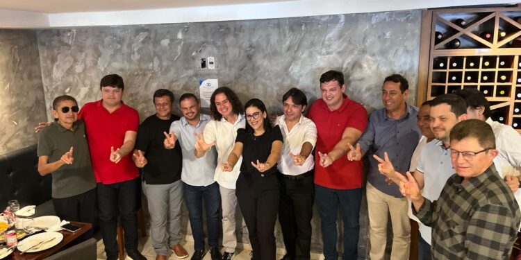 Prefeitos que compõem a base política do deputado Taciano Diniz reafirmam apoio à reeleição de Veneziano