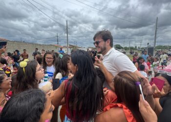 Ao lado do povo, Bruno destaca importância do Circuito Comunidade promovido em parceria da PMCG com a TV Paraíba