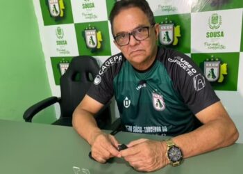 Campeão pela Raposa, folclórico Francisco Diá treinará o 23º clube da carreira