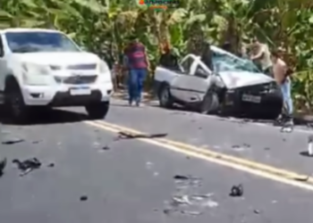Três ficam feridos em grave acidente envolvendo carro do Fisco, em Bananeiras