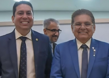 Deputado do PSD anuncia filiação ao Republicanos e apoio a Adriano para 2026