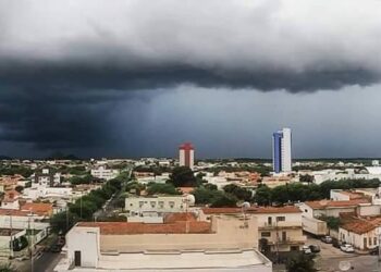 Cajazeiras lidera ranking das cidades mais chuvosas da Paraíba no mês de abril