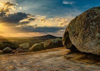MTur reconhece Lajedo de Pai Mateus e Pico do Jabre como tesouros naturais da Caatinga
