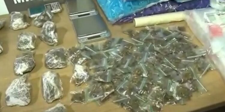 Polícia prende homem com grande quantidade de drogas no Portal do Sol, em JP