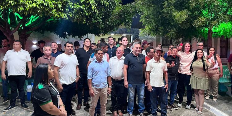 Senador Veneziano recebe confirmação de apoios à sua reeleição em Tacima e Logradouro