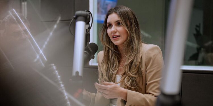 Primeira-dama Juliana destaca avanços históricos na saúde mental de Campina