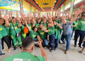 Bruno comemora em Campina o ‘Dia do Agente de Limpeza’, dividindo com os servidores o título de uma das cidades mais limpas do Brasil: “Muito obrigado”