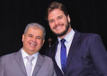 Bruno transmite cargo a Alcindor durante licença de cinco dias