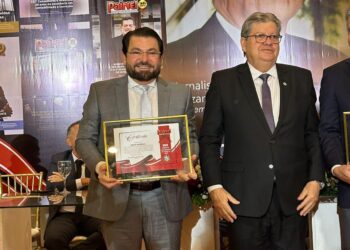 Presidente do Grupo Pau Brasil divide com seus colaboradores a conquista pelo 2º ano consecutivo de maior grupo econômico da PB