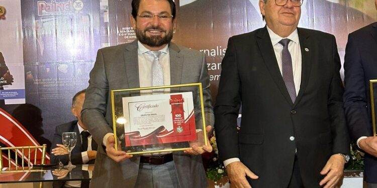 Presidente do Grupo Pau Brasil divide com seus colaboradores a conquista pelo 2º ano consecutivo de maior grupo econômico da PB