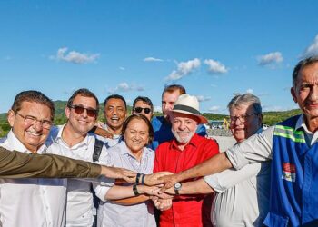 Galdino celebra entrega de trecho do Ramal Apodi da Transposição no Sertão paraibano