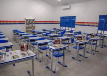Governo da PB prorroga prazo para inscrições em concurso para professor; 2 mil vagas