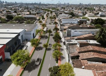 População aplaude compromisso de Bruno em duplicar a Avenida Francisco Lopes de Almeida, em Campina