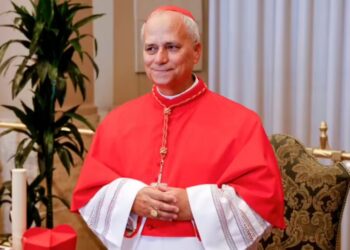 Norte-americano, novo Papa já criticou políticas de imigração do presidente Trump