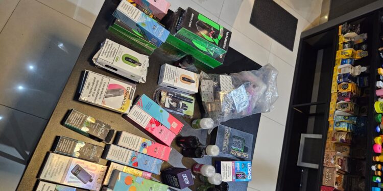 Vigilância Sanitária apreende cerca de 100 dispositivos eletrônicos de fumo na primeira noite d’O Maior São João do Mundo