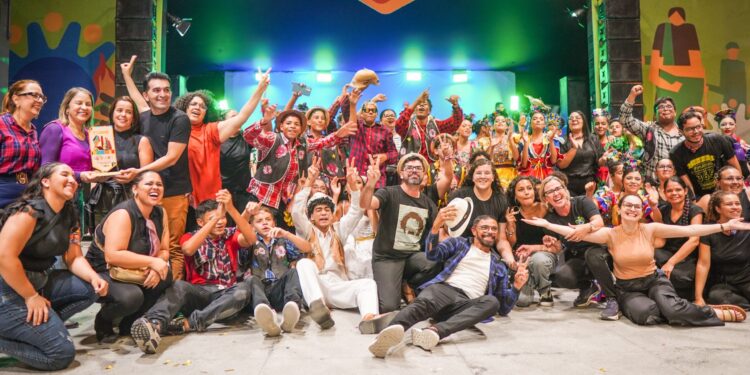 Campeãs do II Festival de Quadrilhas Juninas Escolares de CG se apresentam no Parque Evaldo Cruz