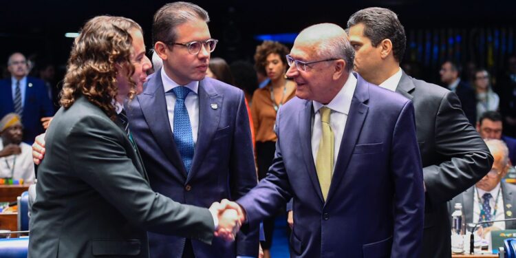 Na abertura do encontro do Brics, Veneziano defende o multilateralismo, em contraponto ao cenário de ações unilaterais dos EUA