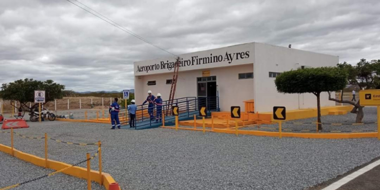 Aeroporto de Patos ganha nova pista e sistema de sinalização com investimento de R$ 39,8 milhões