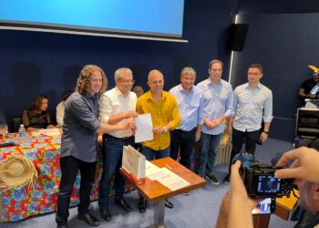 Veneziano destaca ações do governo Lula e do BNB para promover independência econômica de beneficiários do Bolsa Família